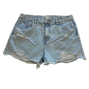 Urban Planet - Refuge Denim Vintage Rip Light Wash Jean Shorts - Size 13